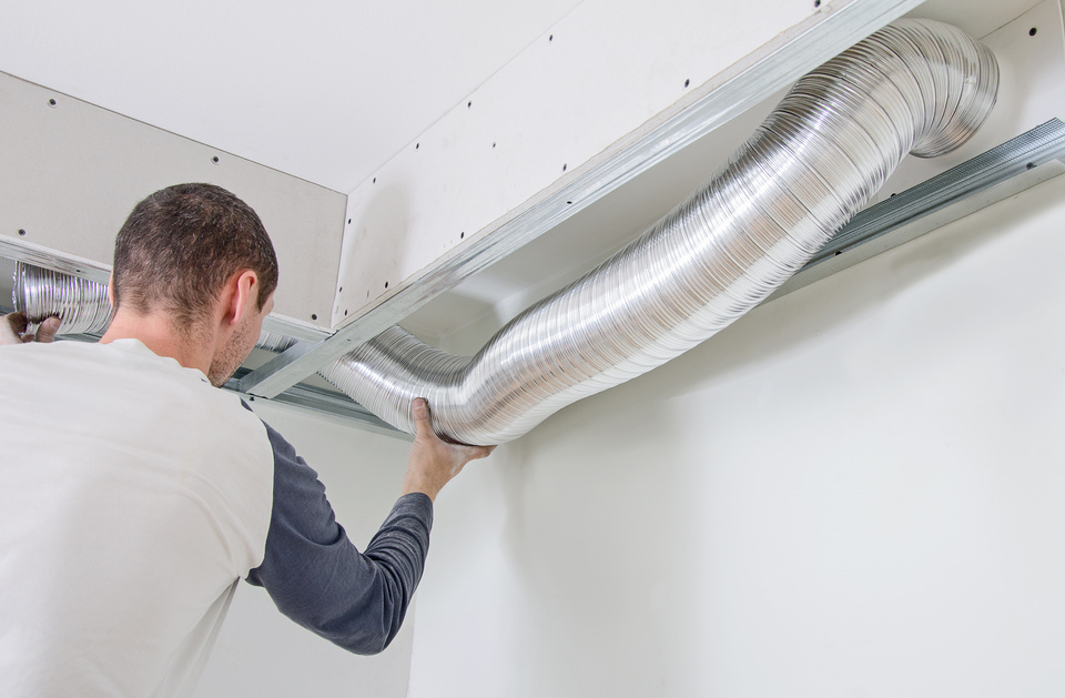 Installing air vent system